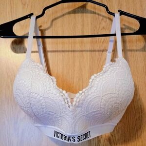Victoria's Secret White Lace Bra